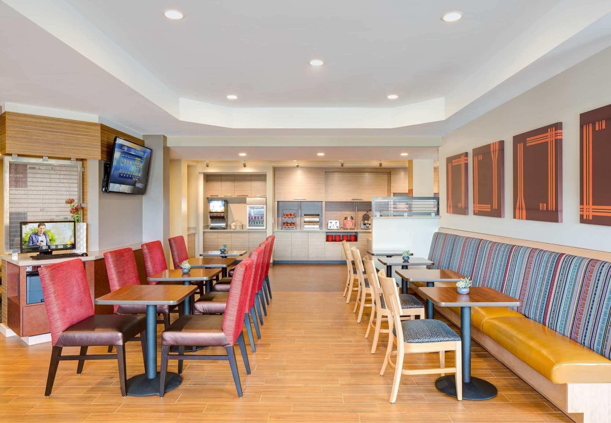 Towneplace Suites By Marriott Charleston Airport/Convention Center Βόρειο Τσάρλεστον Εξωτερικό φωτογραφία